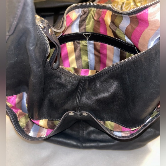 Tignanello, black, leather handbag. - Picture 7 of 10